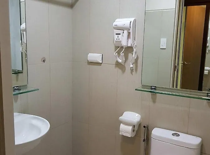 Unit At The Breeze Apartment Manila
